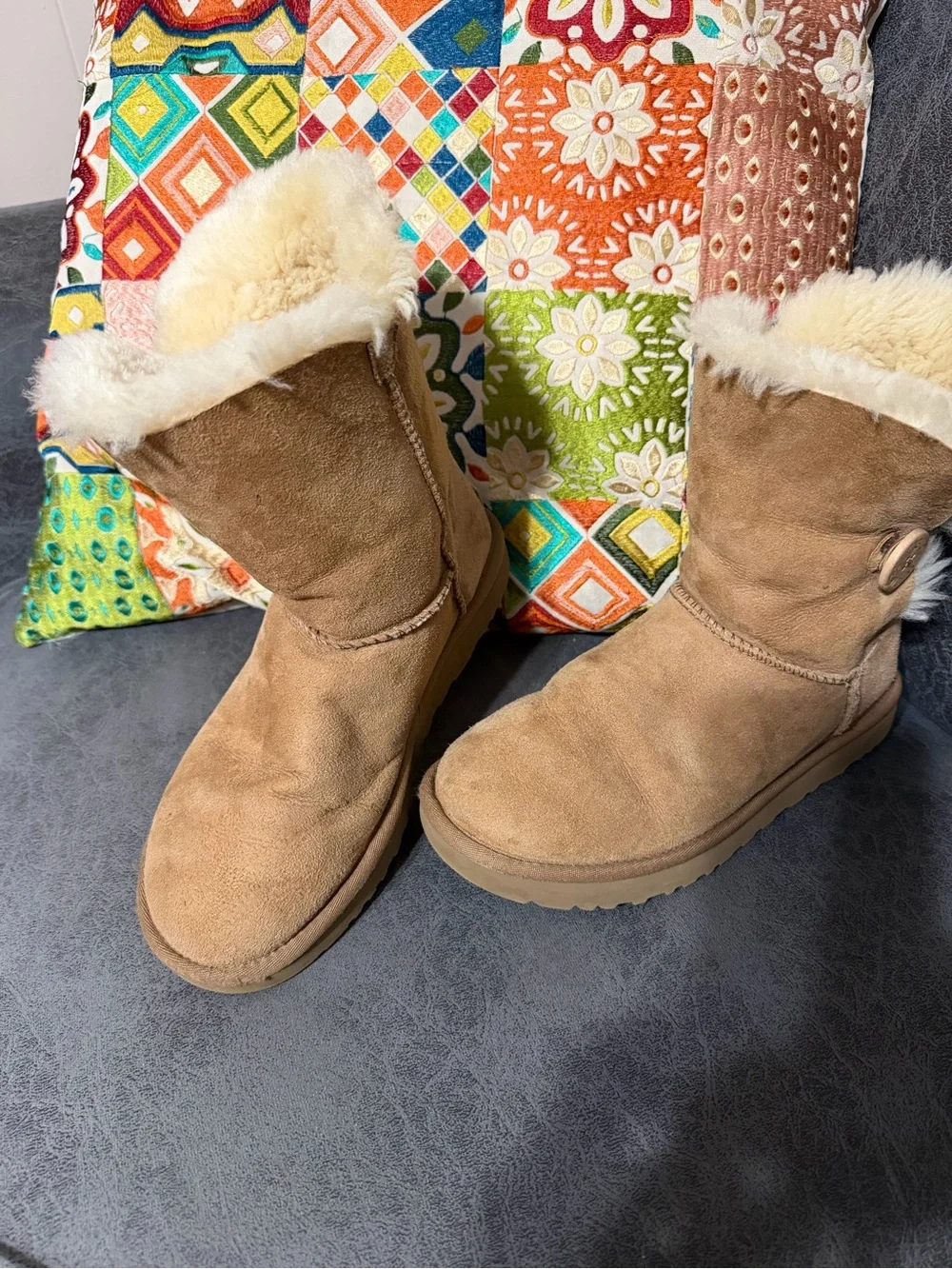 UGG plush cream